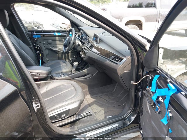 WBXHT3C34H5F83081 BMW X1