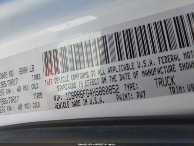 2017 RAM 1500 1C6RR6FG4HS860852 Photo 8