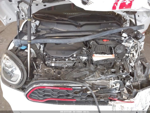2019 MINI COUNTRYMAN WMZYV9C50K3F03063 Photo 9