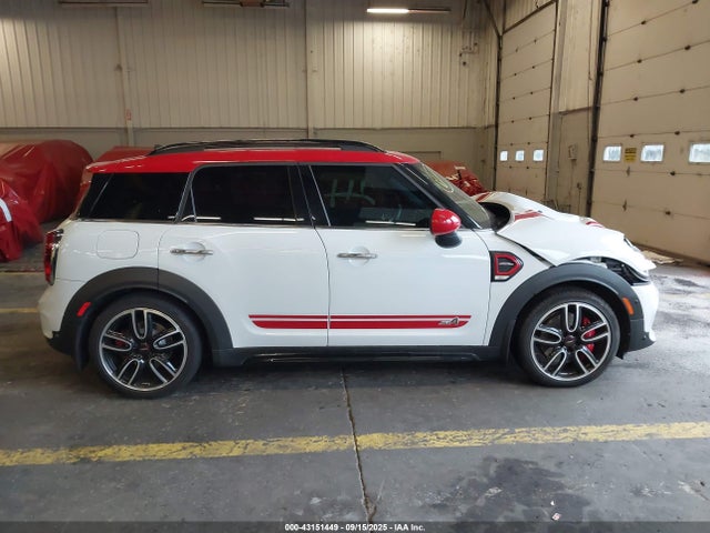 Mini Countryman John Cooper Works 2019 WMZYV9C50K3F03063 Image 13