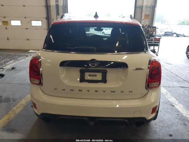 Mini Countryman John Cooper Works 2019 WMZYV9C50K3F03063 Image 16