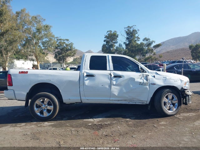 RAM 1500 2018 1C6RR6FT7JS299422 Image 14