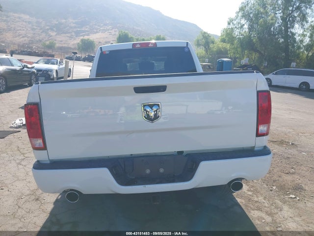 RAM 1500 2018 1C6RR6FT7JS299422 Image 17