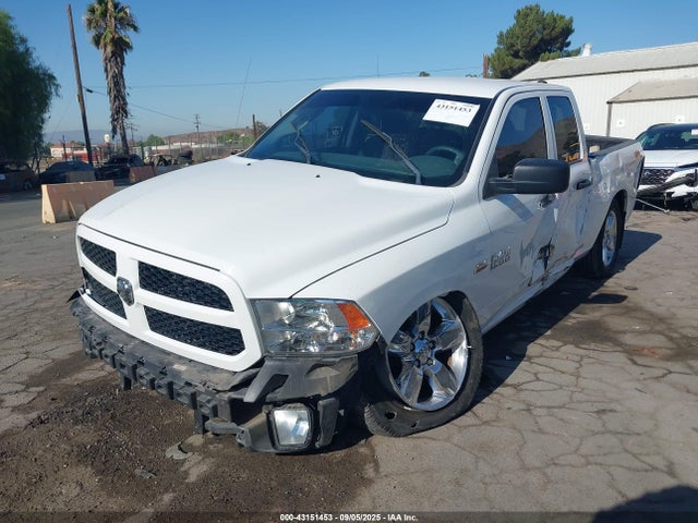 RAM 1500 2018 1C6RR6FT7JS299422 Image 2
