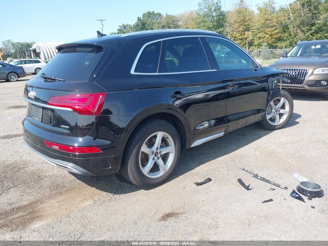 2021 AUDI Q5 WA1AAAFYXM2111583 Photo 3