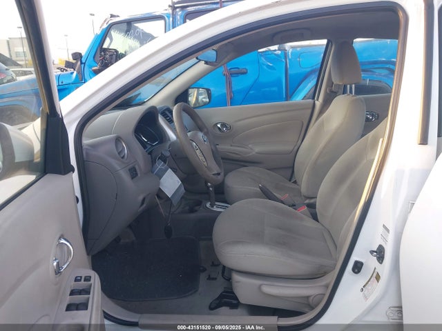 Nissan 2015 2015 3N1CN7AP3FL803645 Image 5