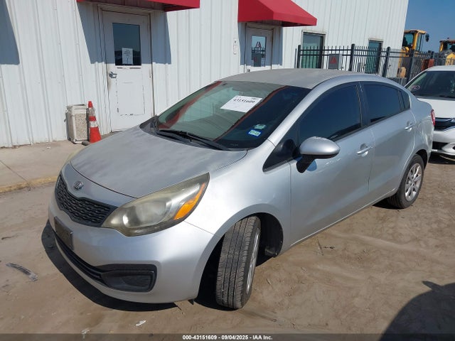 KIA dohc gamma 2014 KNADM4A33E6348799 Image 2