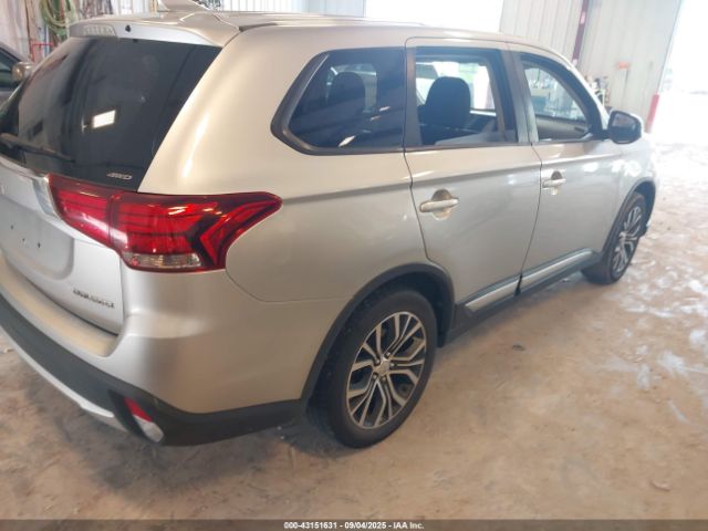 2018 MITSUBISHI OUTLANDER JA4AZ3A39JZ041786 Photo 3