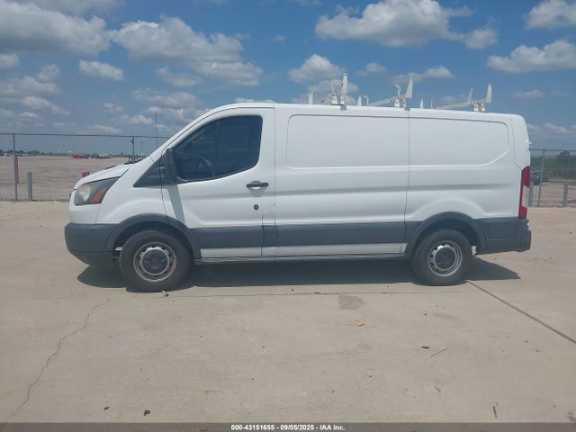 1FTNE1ZM5FKA90763 Ford 2015