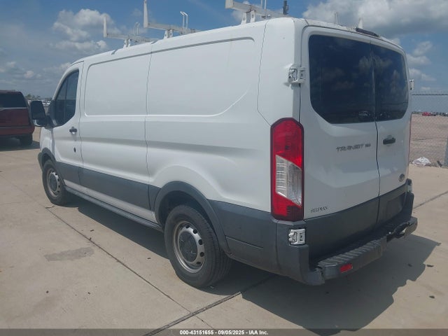1FTNE1ZM5FKA90763 Ford 2015