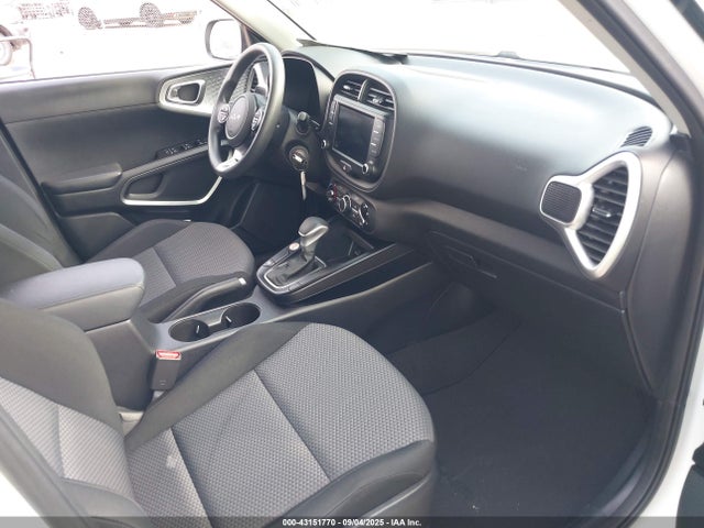 KNDJ23AU4P7853875 KIA mpi nu