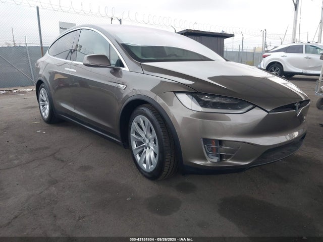 2016 TESLA MODEL X 5YJXCAE26GF006550 Photo 0