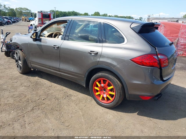 Продажа на аукционе авто 2012 Porsche Cayenne, vin: WP1AA2A23CLA06583, номер лота: 43151807