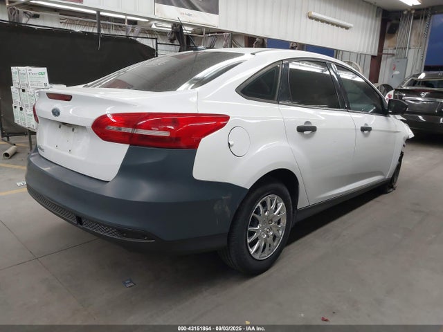Ford 2.0l gdi 2018 1FADP3E26JL287939 Image 4