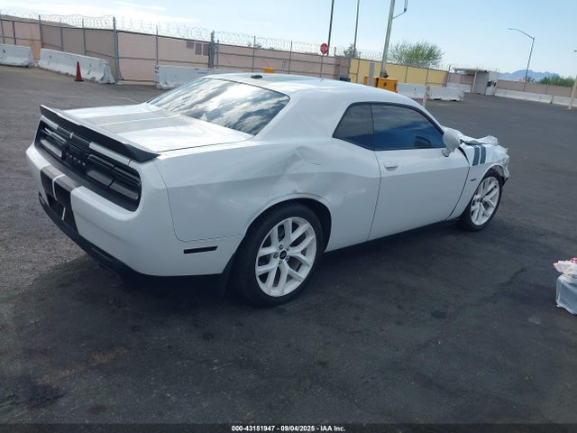 Dodge Challenger 2019 2C3CDZBT7KH659547 Image 4