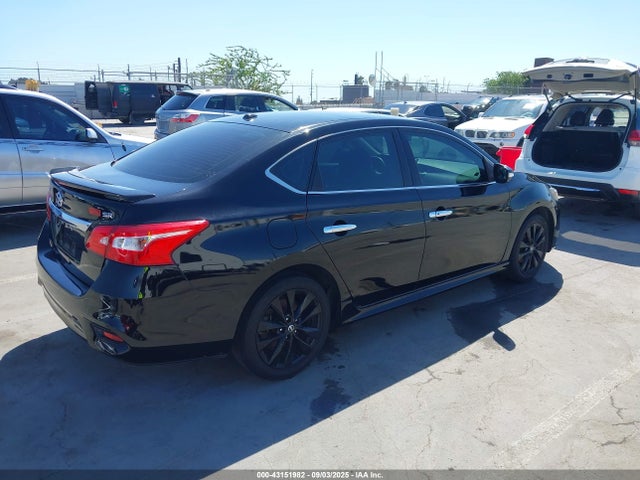 3N1AB7AP0HY300354 Nissan Sentra