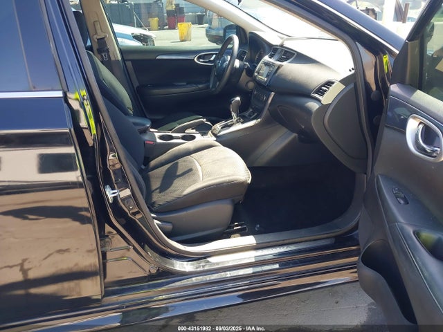 3N1AB7AP0HY300354 Nissan Sentra