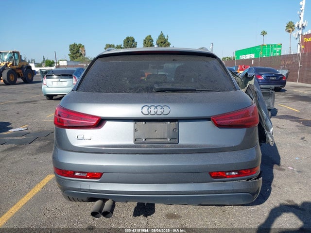 WA1HCCFS5HR011016 Audi Q3