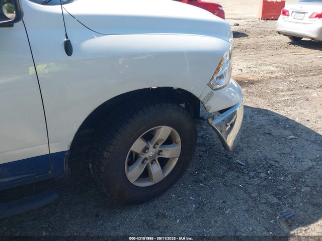 Продаж на аукціоні авто 2018 Ram 1500 Slt  4x4 6'4 Box, vin: 1C6RR7GG5JS120639, номер лоту: 43151998