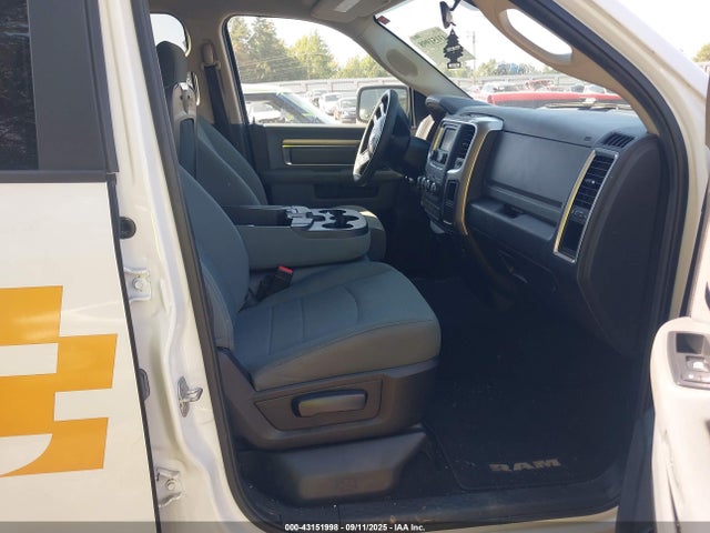 Продаж на аукціоні авто 2018 Ram 1500 Slt  4x4 6'4 Box, vin: 1C6RR7GG5JS120639, номер лоту: 43151998