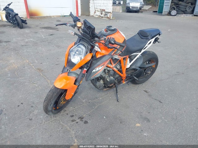 VBKV39407EM906365 KTM V-twin Rc8 Super Duke R