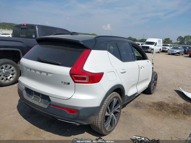 2020 VOLVO XC40 YV4162UM6L2279763 Photo 3