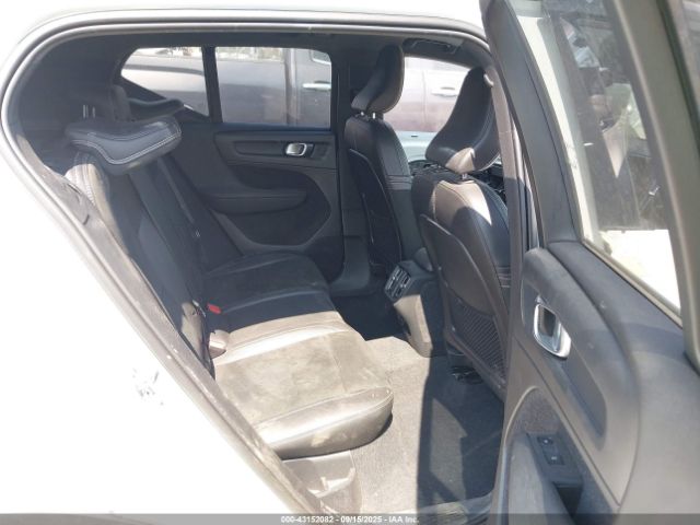 2020 VOLVO XC40 YV4162UM6L2279763 Photo 7