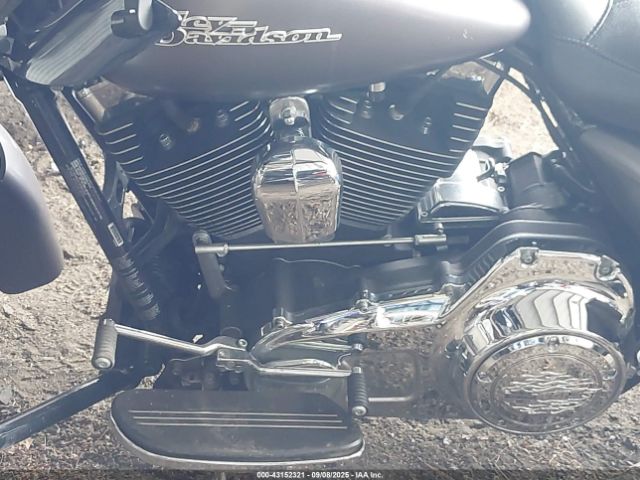 2015 HARLEY-DAVIDSON FLHX 1HD1KBM16FB648239 Photo 8