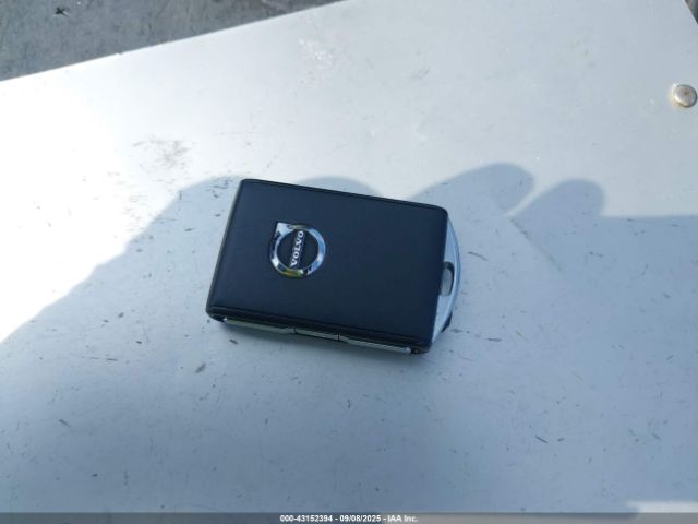 2024 VOLVO XC40 YV4L12UE8R2249821 Photo 10