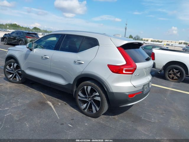 2024 VOLVO XC40 YV4L12UE8R2249821 Photo 2
