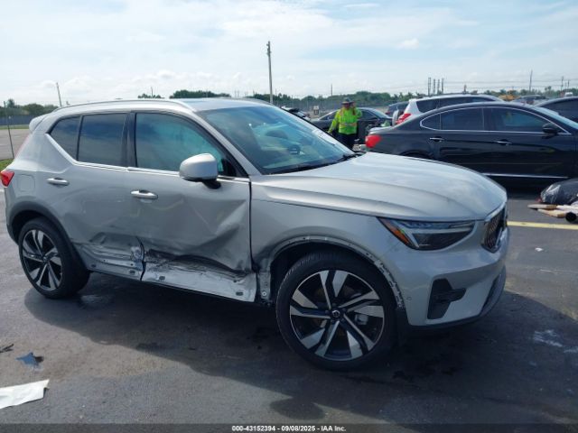 2024 VOLVO XC40 YV4L12UE8R2249821 Photo 5