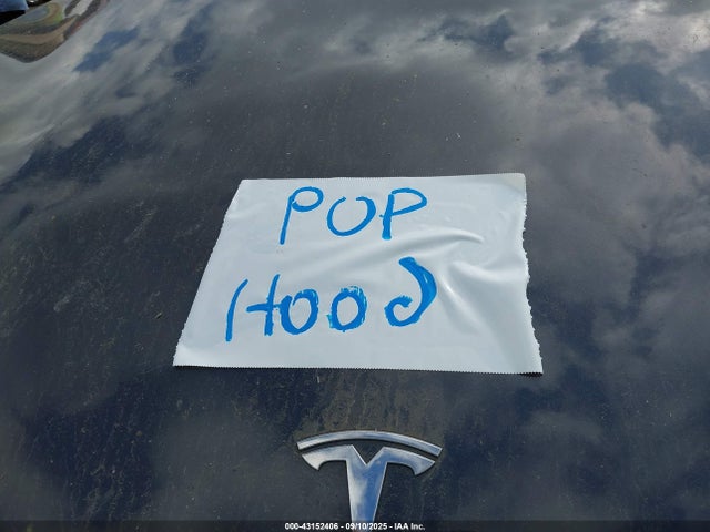 2024 TESLA MODEL Y 7SAYGDED2RF115749 Photo 9