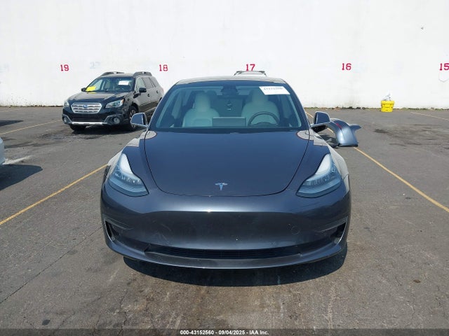 Tesla 2019 2019 5YJ3E1EA2KF432034 Image 13