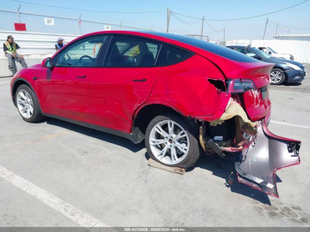 2021 TESLA MODEL Y 5YJYGDEE2MF212805 Photo 2