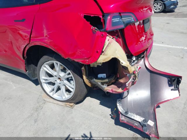 2021 TESLA MODEL Y 5YJYGDEE2MF212805 Photo 5