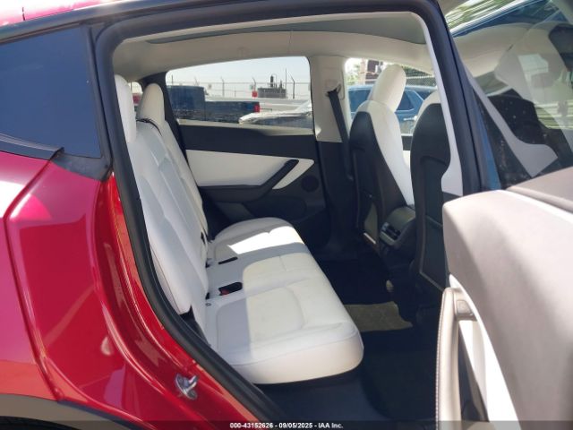 2021 TESLA MODEL Y 5YJYGDEE2MF212805 Photo 7