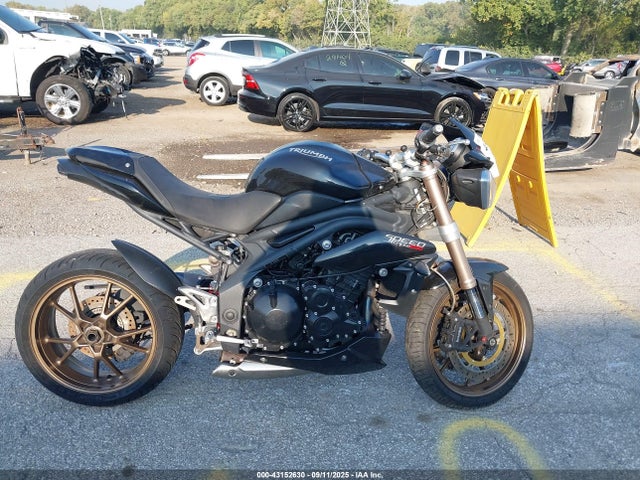 SMTN01PK4FJ676670 Triumph Motorcycle Speed Triple Abs