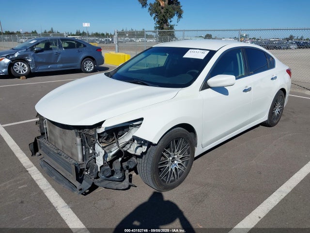 1N4AL3AP4GC239574 Nissan 2016