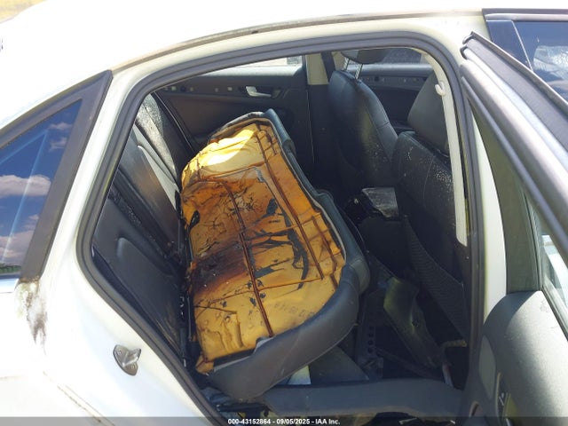 2010 AUDI A4 WAUFFAFL1AN041481 Photo 7