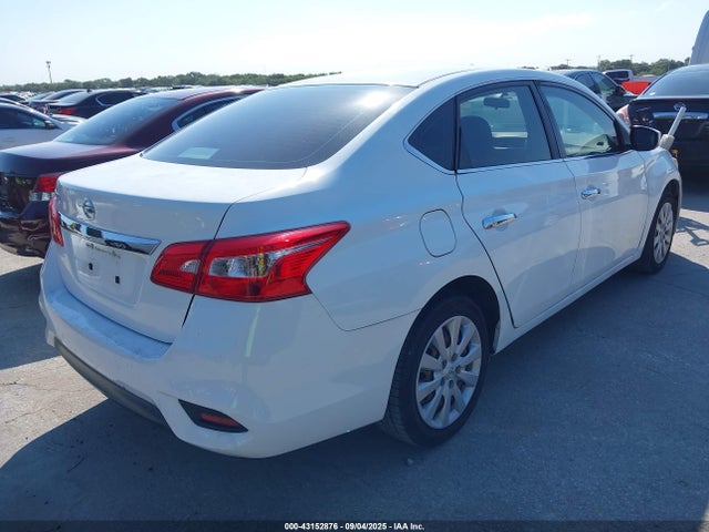 Nissan Sentra 2018 3N1AB7AP0JY241845 Image 4