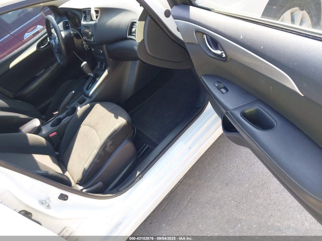 Nissan Sentra 2018 3N1AB7AP0JY241845 Image 5