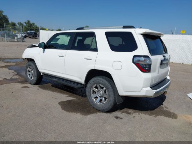 2014 TOYOTA 4RUNNER JTEBU5JR5E5158332 Photo 2