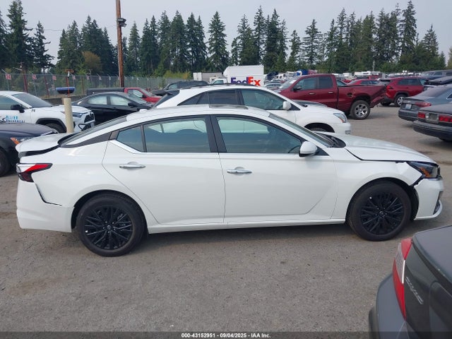 Nissan 2025 2025 1N4BL4DW6SN406656 Image 13