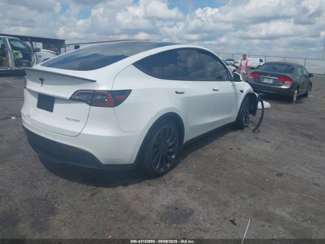 2022 TESLA MODEL Y 7SAYGDEF6NF467907 Photo 3