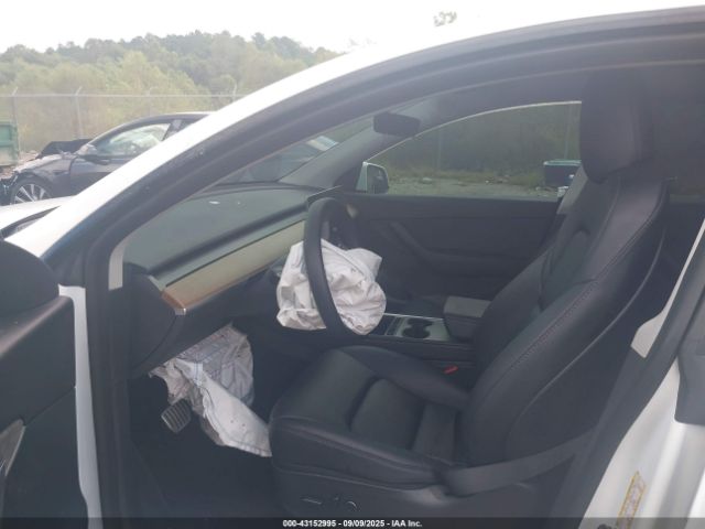 2022 TESLA MODEL Y 7SAYGDEF6NF467907 Photo 4