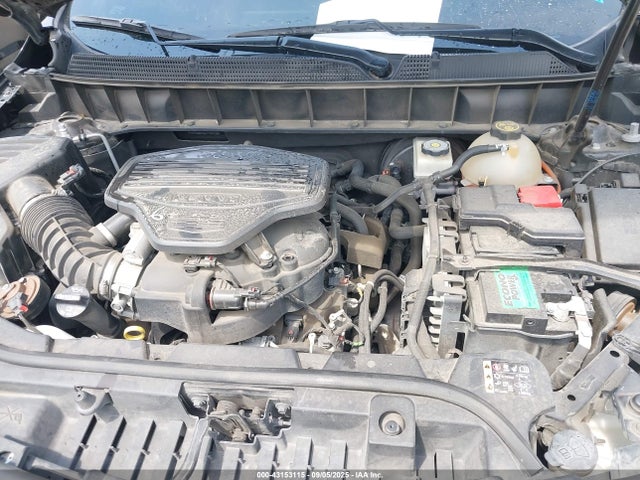 2017 CADILLAC XT5 1GYKNBRS9HZ325239 Photo 9