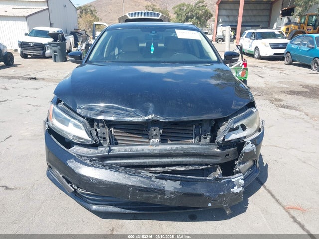 3VWL17AJXGM211141 Volkswagen Jetta