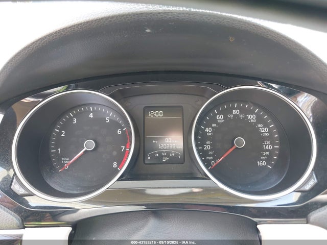 3VWL17AJXGM211141 Volkswagen Jetta