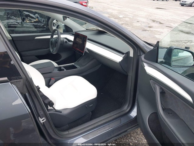 2023 TESLA MODEL Y 7SAYGDEE9PF883931 Photo 4