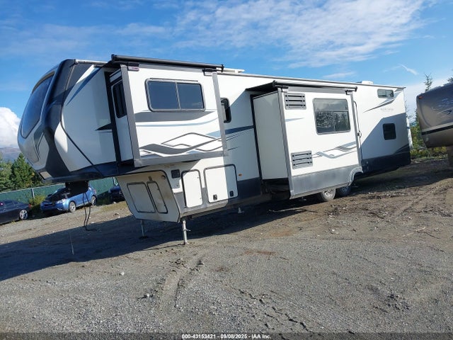 4YDFHMU22NA742744 Keystone Rv 2022
